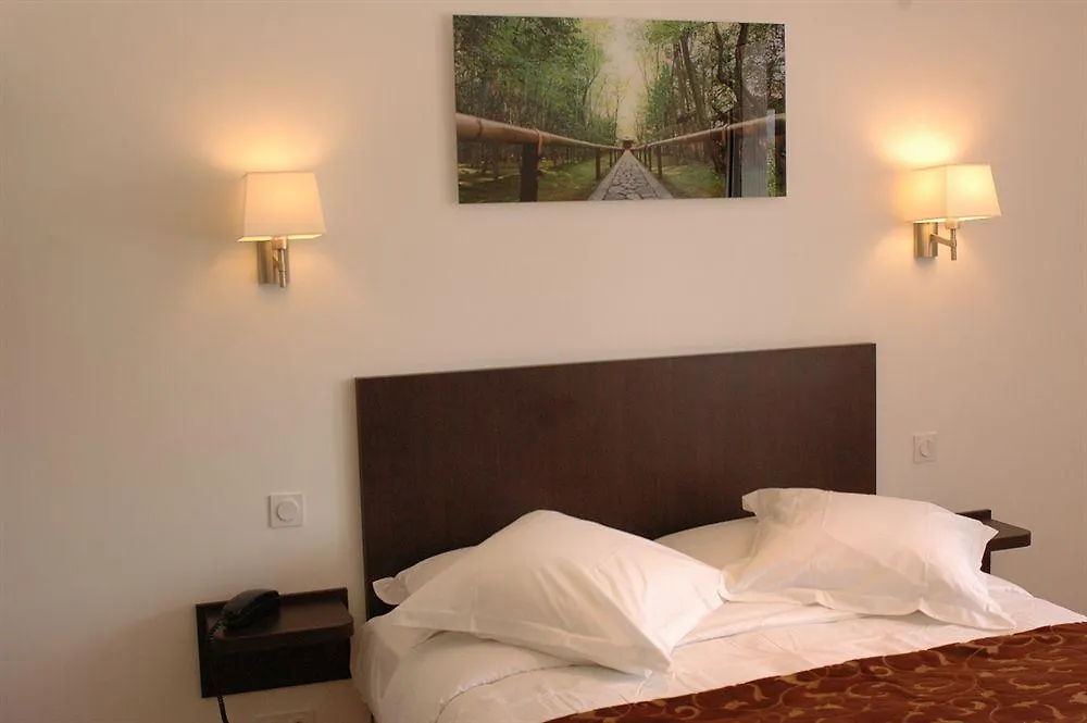 Hotel Le Bellevue Guer Franciaország