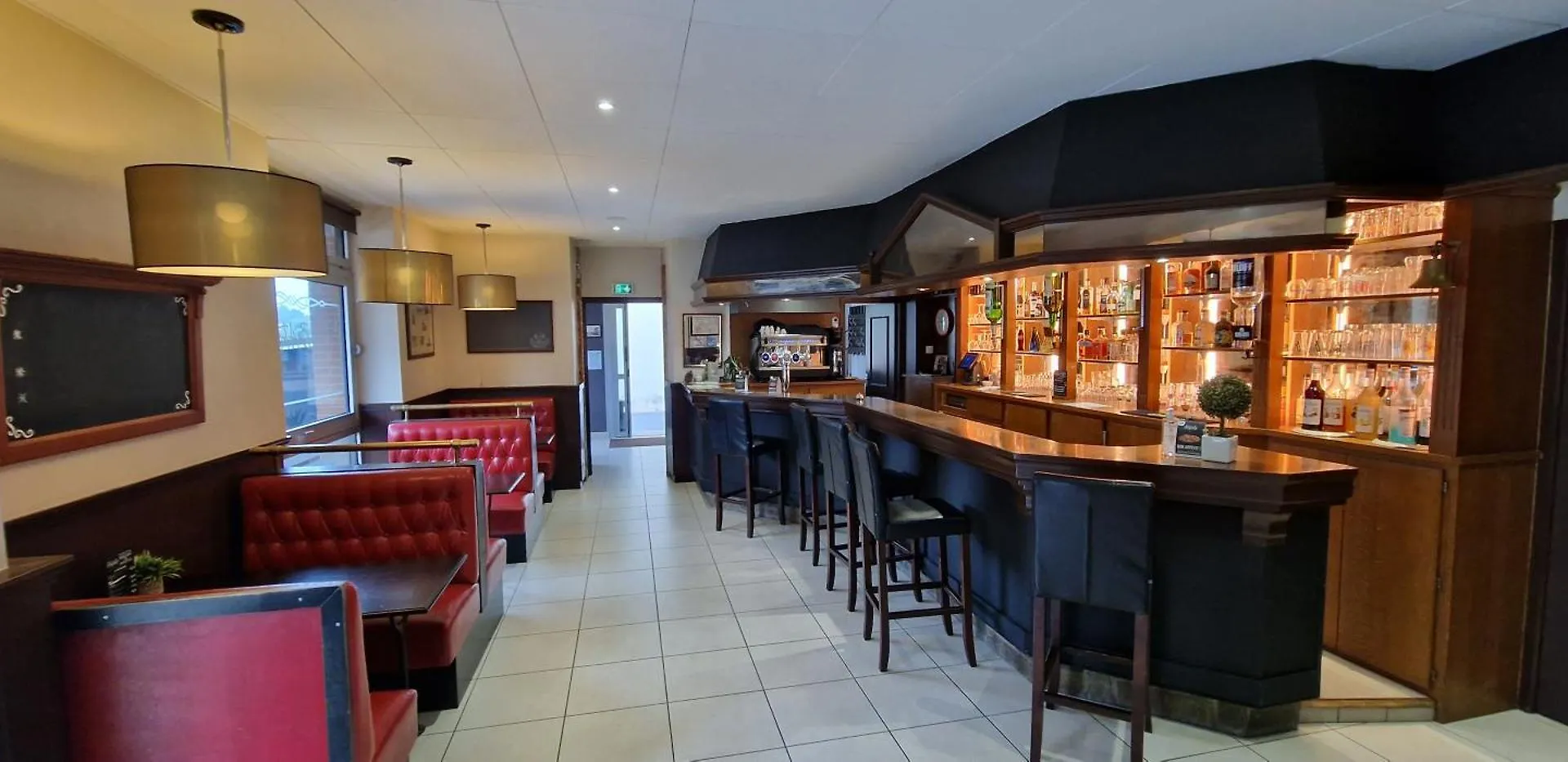 ***  Hotel Le Bellevue Guer Франция